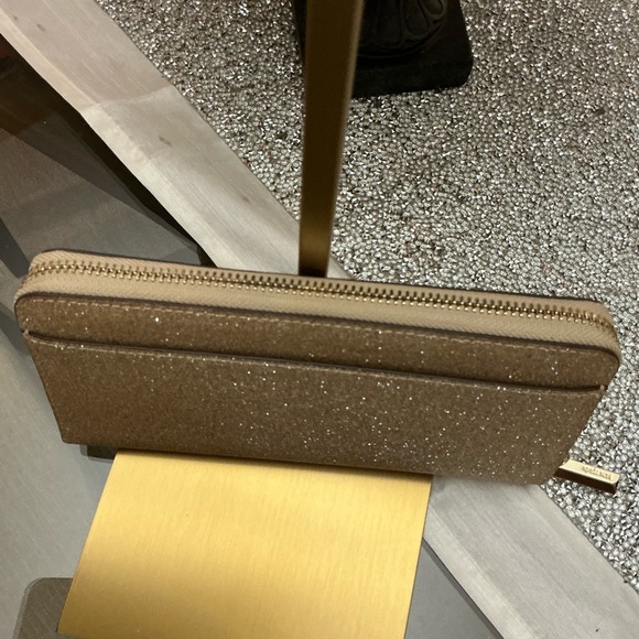 Kate Spade Burgess Ct Long Wallet Gold (glitter sparkles) - Picture 5 of 7